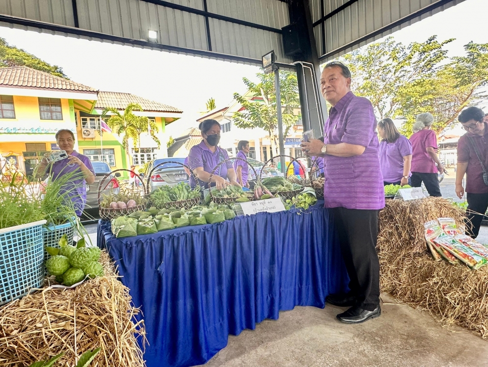 เทศบาลตำบลสันป่าตอง ได้ดำเนินการจัดกิจกรรมโครงการอนุรักษ์พันธุกรรมพืชอันเนื่องมาจากพระราชดำริฯ ภาพที่ 77 | https://www.sanpatong.go.th