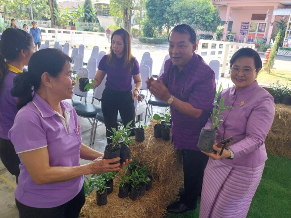 เทศบาลตำบลสันป่าตอง ได้ดำเนินการจัดกิจกรรมโครงการอนุรักษ์พันธุกรรมพืชอันเนื่องมาจากพระราชดำริฯ ภาพที่ 18 | https://www.sanpatong.go.th