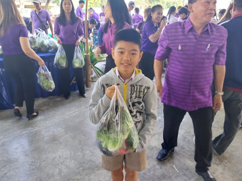 เทศบาลตำบลสันป่าตอง ได้ดำเนินการจัดกิจกรรมโครงการอนุรักษ์พันธุกรรมพืชอันเนื่องมาจากพระราชดำริฯ ภาพที่ 20 | https://www.sanpatong.go.th