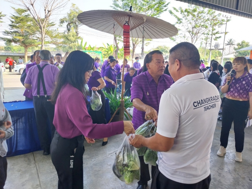 เทศบาลตำบลสันป่าตอง ได้ดำเนินการจัดกิจกรรมโครงการอนุรักษ์พันธุกรรมพืชอันเนื่องมาจากพระราชดำริฯ ภาพที่ 21 | https://www.sanpatong.go.th