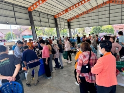เทศบาลสันป่าตองได้จัดโครงการส่งเสริมอาชีพตามแนวทางเศรษฐกิจพอเพียง (เพาะเห็ดโคนน้อยในตะกร้า) ภาพที่ 17 | https://www.sanpatong.go.th