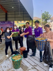 เทศบาลสันป่าตองได้จัดโครงการส่งเสริมอาชีพตามแนวทางเศรษฐกิจพอเพียง (เพาะเห็ดโคนน้อยในตะกร้า) ภาพที่ 24 | https://www.sanpatong.go.th