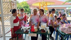 เทศบาลตำบลสันป่าตอง ร่วมกับ กองทุนเพื่อความเสมอภาคทางการศึกษา (กสศ.) จัดทำโครงการส่งเสริมการเรียนรู้และพัฒนาทักษะอาชีพของชุมชนเทศบาลตำบลสันป่าตองสู่การพัฒนาอย่างยั่งยืน ภาพที่ 5 | https://www.sanpatong.go.th