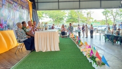 เทศบาลตำบลสันป่าตองจัดทำโครงการสืบสานประเพณี วัฒนธรรมล้านนา สระเกล้าดำหัวผู้สูงอายุ ประจำปีงบประมาณ พ.ศ.2568 ภาพที่ 2 | https://www.sanpatong.go.th