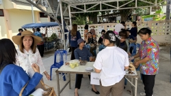 S__179822602.jpg - ร่วมพิธีรดน้ำดำหัวนายอำเภอสันป่าตอง สืบสานประเพณีสงกรานต์ 2568 | https://www.sanpatong.go.th