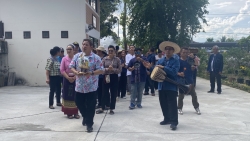 S__9371668.jpg - ร่วมพิธีรดน้ำดำหัวนายอำเภอสันป่าตอง สืบสานประเพณีสงกรานต์ 2568 | https://www.sanpatong.go.th