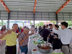 158646_0.jpg - เทศบาลตำลสันป่าตองจัดโครงการส่งเสริมการเรียนรู้ตาอัธยาศัยให้กับประชาชนในเขตเทศบาลตำบลสันป่าตอง ครัั้ง ที่ 3 | https://www.sanpatong.go.th