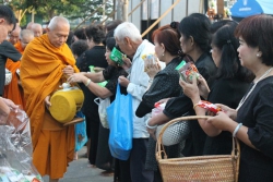 02122016_100451.JPG - พิธีบำเพ็ญกุศลปัญญาสมวาร(50วัน) เพื่อถวายเป็นพระราชกุศลแด่พระบาทสมเด็จพระปรมินทรภูมิพลอดุลยเดช | https://www.sanpatong.go.th