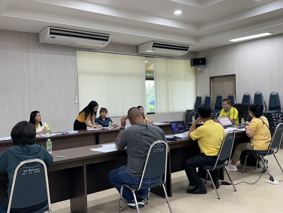 เทศบาลตำบลสันป่าตองได้ประชุมพิจารณาการจัดทำร่างเทศบัญญัติงบประมาณรายจ่าย ประจำปี 2569 ( ครั้งที่ 1 /2568) ภาพที่ 11 | https://www.sanpatong.go.th