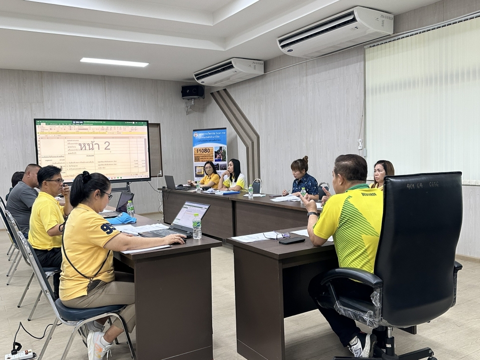 เทศบาลตำบลสันป่าตองได้ประชุมพิจารณาการจัดทำร่างเทศบัญญัติงบประมาณรายจ่าย ประจำปี 2569 ( ครั้งที่ 1 /2568) ภาพที่ 15 | https://www.sanpatong.go.th