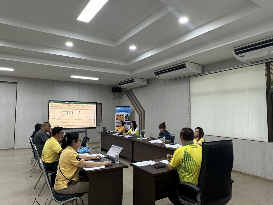 เทศบาลตำบลสันป่าตองได้ประชุมพิจารณาการจัดทำร่างเทศบัญญัติงบประมาณรายจ่าย ประจำปี 2569 ( ครั้งที่ 1 /2568) ภาพที่ 17 | https://www.sanpatong.go.th