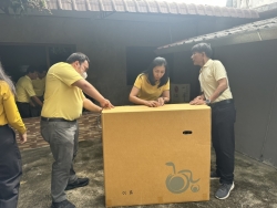 S__76275726_0.jpg - เทศบาลตำบลสันป่าตอง ลงพื้นที่มอบรถเข็น (Wheelchair) ในเขตพื้นที่เทศบาลตำบลสันป่าตอง | https://www.sanpatong.go.th