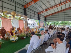 174857_0.jpg - กองการศึกษา เทศบาลตำบลสันป่าตองได้จัดโครงการส่งเสริมทำนุบำรุงศาสนา ถวายเทียนพรรษา ประจำปีงบประมาณ พ.ศ.2568 | https://www.sanpatong.go.th