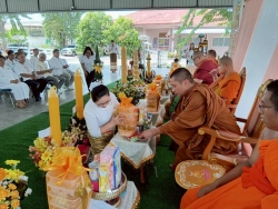 174892_0.jpg - กองการศึกษา เทศบาลตำบลสันป่าตองได้จัดโครงการส่งเสริมทำนุบำรุงศาสนา ถวายเทียนพรรษา ประจำปีงบประมาณ พ.ศ.2568 | https://www.sanpatong.go.th