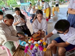 กองการศึกษาเทศบาลตำบลสันป่าตอง  ได้จัดทำโครงการโครงการอนุรักษ์ศิลปะล้านนา ส่งเสริมภูมิปัญญาท้องถิ่น ประจำปีงบประมาณ พ.ศ.2568 ภาพที่ 10 | https://www.sanpatong.go.th
