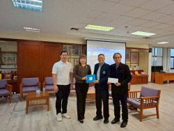 180410_0.jpg - นายกเทศมนตรีตำบลสันป่าตองได้มอบหมายให้นายศรีทอน ปัญญา รองนายกเทศมนตรีฯ และ ดร.กมลวรรณ ศรีเจริญจิตร์ เข้าร่วมเวทีเสวนาแลกเปลี่ยนเรียนรู้ บูรณาการพันธกิจทางการศึกษา ณ ห้องประชุมหอประวัติมหาวิทยาลัยพายัพ  | https://www.sanpatong.go.th