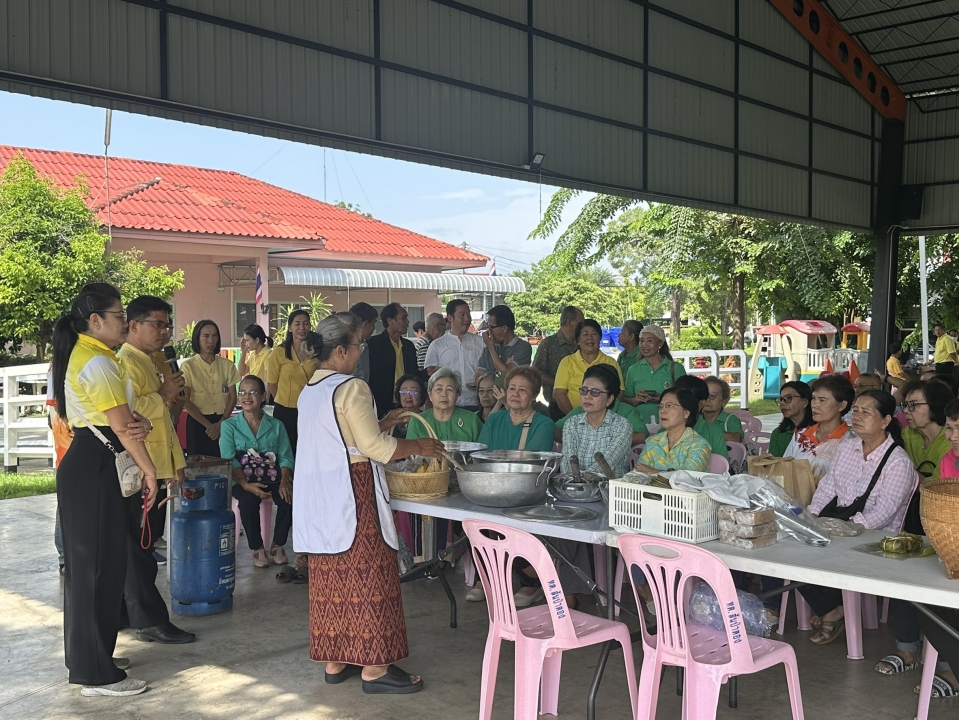 เทศบาลตำบลสันป่าตองจัดโครงการส่งเสริมอาชีพตามแนวเศรษฐกิจพอเพียง ประจำปี 2568 ภาพที่ 14 | https://www.sanpatong.go.th