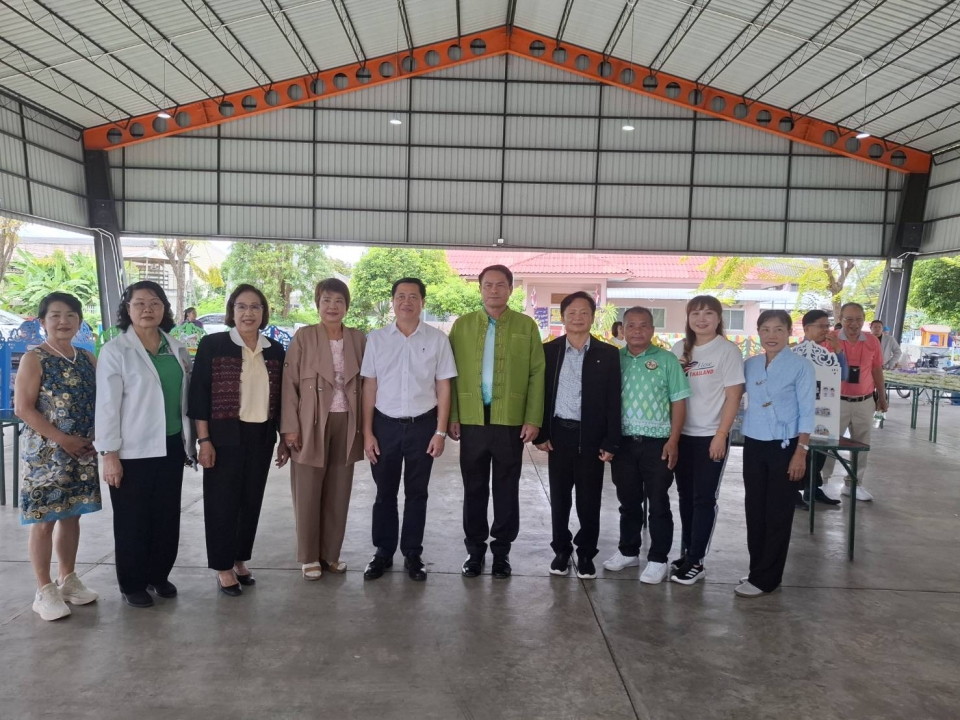 กองการศึกษาเทศบาลตำบลสันป่าตองได้จัดโครงการพัฒนาคุณภาพชีวิต และสร้างสุขให้แก่ผู้สูงอายุอำเภอสันป่าตอง จังหวัดเชียงใหม่   ภาพที่ 26 | https://www.sanpatong.go.th