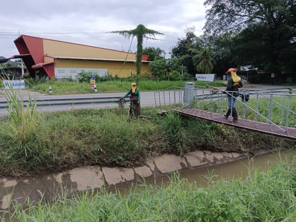 จัดเตรียมสถานที่จัดงานโครงการสืบสานประเพณียี่เป็ง วันลอยกระทง ประจำปี 2568 ภาพที่ 7 | https://www.sanpatong.go.th