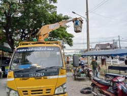 3.jpg -  ตรวจเช็คระบบไฟฟ้าพร้อมดำเนินการติดตั้ง บริเวณสถานที่จัดงานวันลอยกระทง ประจำปี 2568 | https://www.sanpatong.go.th