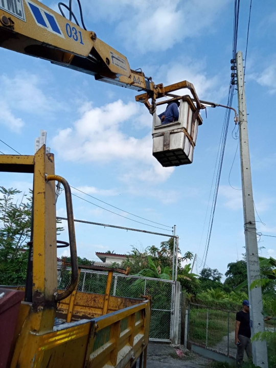 ซ่อมแซมไฟฟ้าสาธารณะ ภายในเขตเทศบาลตำบลสันป่าตอง ภาพที่ 9 | https://www.sanpatong.go.th