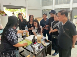โครงการเทิดทูล ชาติ ศาสนา พระมหากษัตริย์ รวมพลังแห่งความภัคดีของประชาชนเทศบาลตำบลสันป่าตอง  ภาพที่ 15 | https://www.sanpatong.go.th