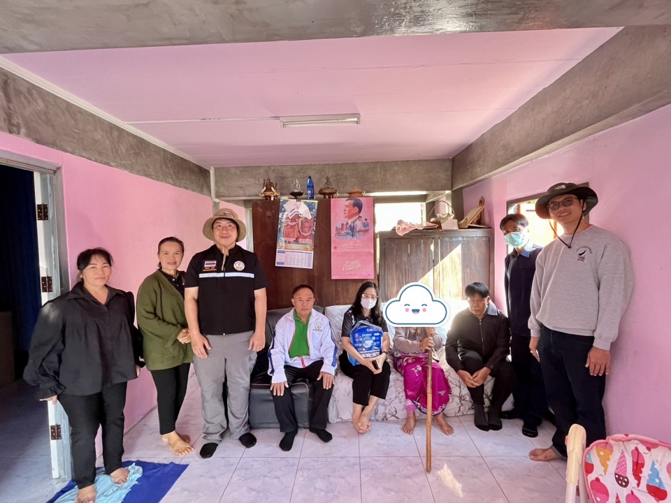 ลงพื้นที่มอบแพมเพิสให้คนพิการ ในเขตเทศบาลตำบลสันป่าตอง ภาพที่ 8 | https://www.sanpatong.go.th
