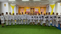 เทศบาลตำบลสันป่าตอง ได้เข้าร่วมพิธีเนื่องในวันคล้ายวันพระบรมราชสมภพพระบาทสมเด็จพระบรมชนกาธิเบศร มหาภูมิพลอดุลยเดชมหาราช บรมนาถบพิตร วันชาติ และวันพ่อแห่งชาติ 5 ธันวาคม 2568  ภาพที่ 17 | https://www.sanpatong.go.th