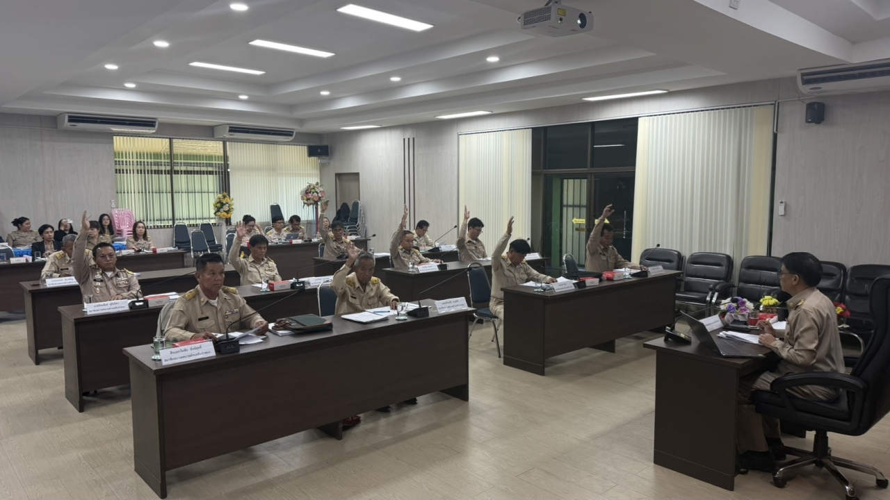 การประชุมสภาเทศบาลตำบลสันป่าตอง สมัยวิสามัญ สมัยที่ ๑ ครั้งที่ ๑ ประจำปี ๒๕๖๘ วันที่  ๒๕  ธันวาคม  ๒๕๖๘ ภาพที่ 15 | https://www.sanpatong.go.th