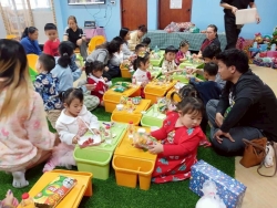 ศูนย์พัฒนาเด็กเล็กเทศบาลตำบลสันป่าตอง จัดโครงการเรียนรู้สู่โลกกว้าง อนุบาลวัยใส(กิจกรรมทำบุญส่งท้ายปีเก่าต้อนรับปีใหม่) ภาพที่ 59 | https://www.sanpatong.go.th