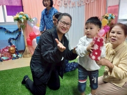 ศูนย์พัฒนาเด็กเล็กเทศบาลตำบลสันป่าตอง จัดโครงการเรียนรู้สู่โลกกว้าง อนุบาลวัยใส(กิจกรรมทำบุญส่งท้ายปีเก่าต้อนรับปีใหม่) ภาพที่ 44 | https://www.sanpatong.go.th