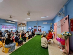 ศูนย์พัฒนาเด็กเล็กเทศบาลตำบลสันป่าตอง จัดโครงการเรียนรู้สู่โลกกว้าง อนุบาลวัยใส(กิจกรรมทำบุญส่งท้ายปีเก่าต้อนรับปีใหม่) ภาพที่ 5 | https://www.sanpatong.go.th