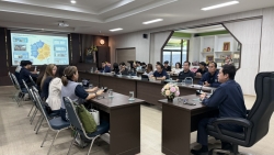 S__18055212.jpg - เทศบาลตำบลสันป่าตองได้เข้าร่วมการประชุมกับบริษัท Bedrock Analytics ได้ให้ความเกี่ยวกับงานสารบรรณอิเล็กทรอนิกส์ | https://www.sanpatong.go.th