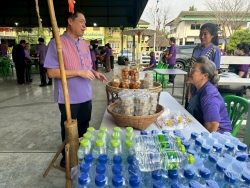 เทศบาลตำบลสันป่าตองได้ดำเนินการจัด โครงการอนุรักษ์พันธุกรรมพืชอันเนื่องมาจากพระราชดำริ สมเด็จพระกนิษฐาธิราชเจ้า กรมสมเด็จพระเทพรัตนราชสุดาฯ สยามบรมราชกุมารี ภาพที่ 64 | https://www.sanpatong.go.th