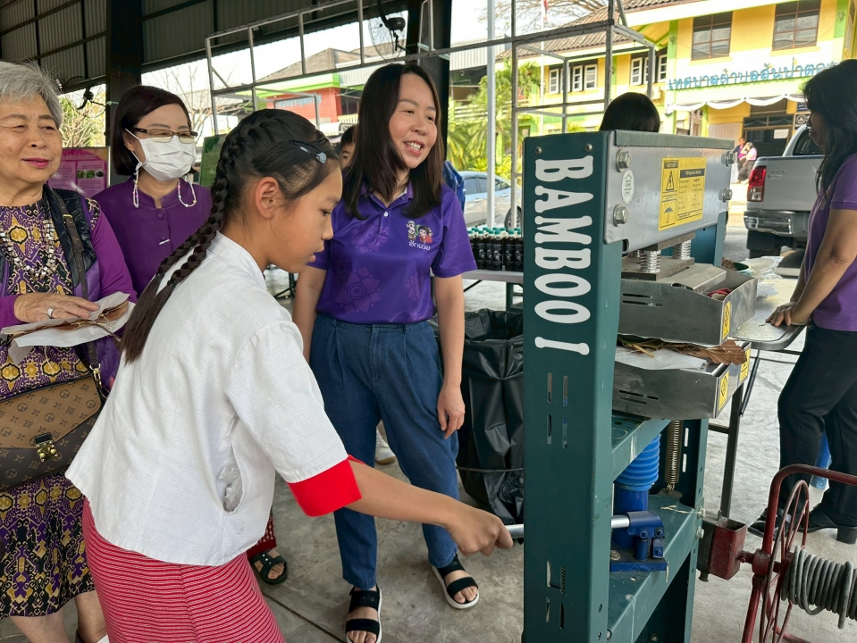 เทศบาลตำบลสันป่าตองได้ดำเนินการจัด โครงการอนุรักษ์พันธุกรรมพืชอันเนื่องมาจากพระราชดำริ สมเด็จพระกนิษฐาธิราชเจ้า กรมสมเด็จพระเทพรัตนราชสุดาฯ สยามบรมราชกุมารี ภาพที่ 7 | https://www.sanpatong.go.th