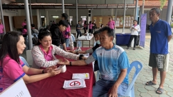 S__18399246.jpg - เทศบาลตำบลสันป่าตองได้เข้าร่วมประชุมประชาคมเพื่อทบทวนแผนพัฒนาท้องถิ่นระดับหมู่บ้าน บ้านสันป่าตองใต้-มะจำโรง | https://www.sanpatong.go.th