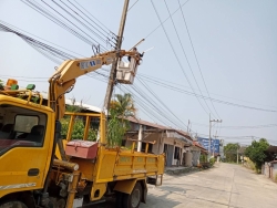 46696.jpg - เทศบาลตำบลสันป่าตองร่วมกับกองช่าง ได้ดำเนินการซ่อม แซมไฟหมู่บ้านสิริเชียงใหม่4จุด และซอย1หลังอำเภอ 1จุด | https://www.sanpatong.go.th