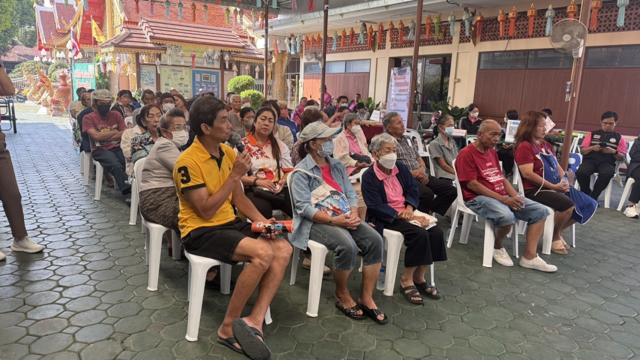 เทศบาลตำบลสันป่าตองได้เข้าร่วมประชุมประชาคมเพื่อทบทวนแผนพัฒนาท้องถิ่น พ.ศ 2566 - 2570 ระดับหมู่บ้าน บ้านสันป่าตองหลวง ภาพที่ 28 | https://www.sanpatong.go.th