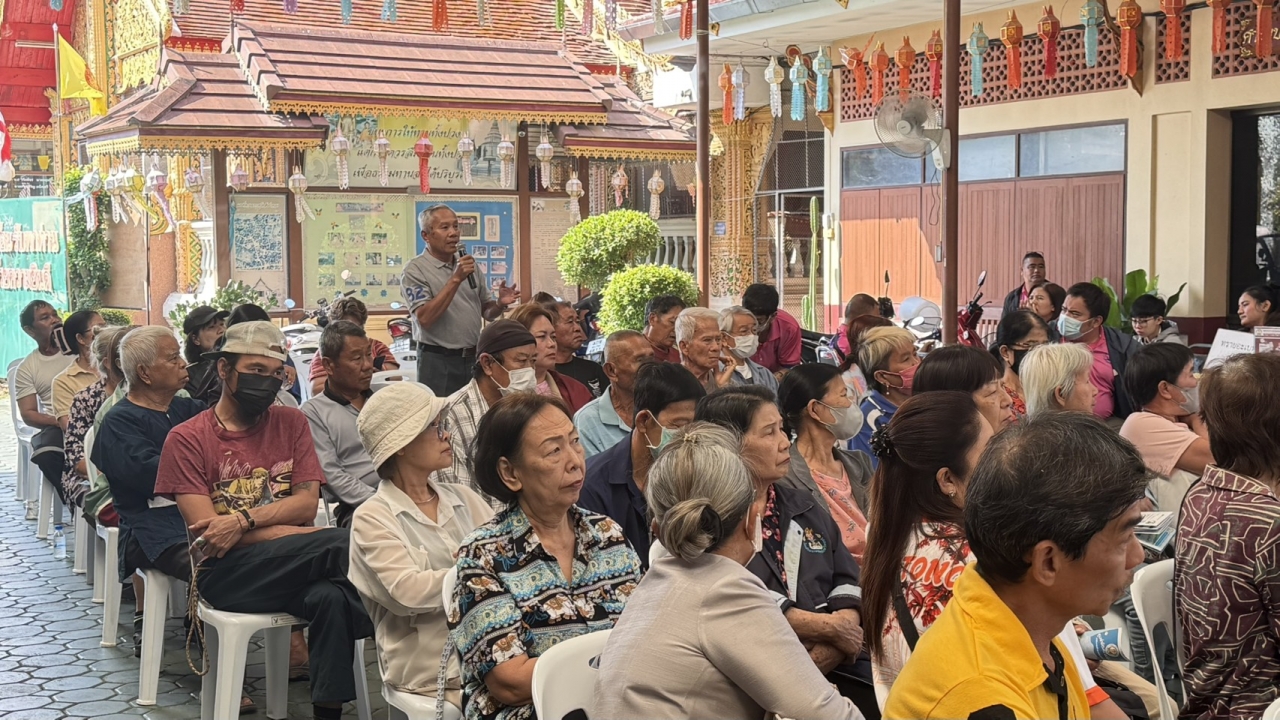 เทศบาลตำบลสันป่าตองได้เข้าร่วมประชุมประชาคมเพื่อทบทวนแผนพัฒนาท้องถิ่น พ.ศ 2566 - 2570 ระดับหมู่บ้าน บ้านสันป่าตองหลวง ภาพที่ 30 | https://www.sanpatong.go.th
