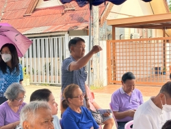 เทศบาลตำบลสันป่าตองได้เข้าร่วมประชุมประชาคมเพื่อทบทวนแผนพัฒนาท้องถิ่น พ.ศ 2566 - 2570 ระดับหมู่บ้าน บ้านสิริเชียงใหม่ ภาพที่ 2 | https://www.sanpatong.go.th