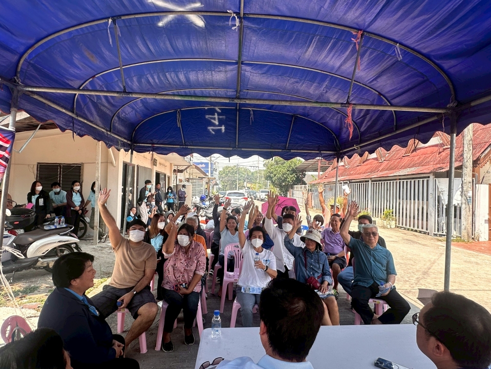 เทศบาลตำบลสันป่าตองได้เข้าร่วมประชุมประชาคมเพื่อทบทวนแผนพัฒนาท้องถิ่น พ.ศ 2566 - 2570 ระดับหมู่บ้าน บ้านสิริเชียงใหม่ ภาพที่ 5 | https://www.sanpatong.go.th