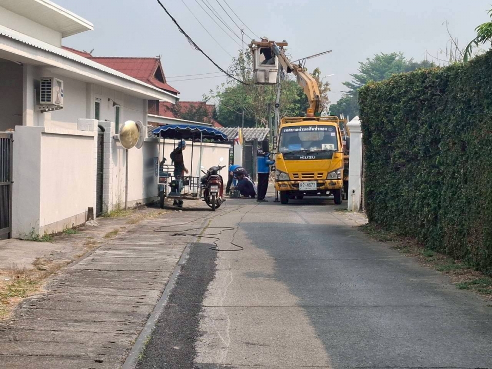 เทศบาลตำบลสันป่าตอง ร่วมกับกองช่าง ได้ดำเนินการซ่อมแซมฝารางระบายน้ำ บริเวณซอยจิตรช่าง ภาพที่ 7 | https://www.sanpatong.go.th