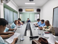 75775.jpg - นายบุญญาณุภาพ  ภูธรใจ รองนายกเทศมนตรีตำบลสันป่าตอง พร้อมด้วย เลขานุการนายก และสมาชิกสภาได้เข้าร่วม การประชุมหารือ เพื่อติดตามผลการดำเนินงาน และร่วมกันวางแนวทางแก้ไขปัญหาความเดือดร้อนของประชาชนในพื้นที่ | https://www.sanpatong.go.th