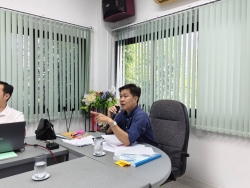 75788.jpg - นายบุญญาณุภาพ  ภูธรใจ รองนายกเทศมนตรีตำบลสันป่าตอง พร้อมด้วย เลขานุการนายก และสมาชิกสภาได้เข้าร่วม การประชุมหารือ เพื่อติดตามผลการดำเนินงาน และร่วมกันวางแนวทางแก้ไขปัญหาความเดือดร้อนของประชาชนในพื้นที่ | https://www.sanpatong.go.th