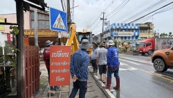 S__34619399.jpg - เทศบาลตำบลสันป่าตอง  งานป้องกันและบรรเทาสาธารณภัย สำนักปลัดเทศบาล สนับสนุนรถบรรทุกน้ำอเนกประสงค์ขนาด 5,000 ลิตร ร่วมกับกองช่าง | https://www.sanpatong.go.th