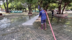 S__32153623.jpg - เทศบาลตำบลสันป่าตอง ร่วมกับ งานป้องกันและบรรเทาสาธารณภัย สำนักปลัดเทศบาล รับแจ้งหนังสือขอความอนุเคราะห์สนับสนุนรถบรรทุกน้ำฉีดล้างบริเวณลานในวัดป่าเจริญธรรม  | https://www.sanpatong.go.th
