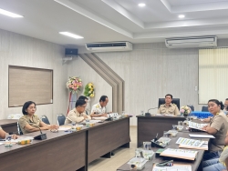S__106774564.jpg - เทศบาลตำบลสันป่าตอง ร่วมกับ ฝ่ายแผนงานและงบประมาณ สำนักปลัดเทศบาล ได้ประชุมคณะกรรมการศูนย์บริการคนพิการทั่วไปเทศบาลตำบลสันป่าตอง | https://www.sanpatong.go.th