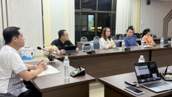 S__21790772.jpg - เทศบาลตำบลสันป่าตองได้เข้าร่วมการประชุมกับบริษัท Bedrock Analytics ได้ให้ความรู้เกี่ยวกับงานสารบรรณอิเล็กทรอนิกส์  | https://www.sanpatong.go.th