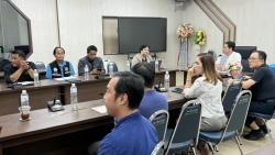 S__21790775.jpg - เทศบาลตำบลสันป่าตองได้เข้าร่วมการประชุมกับบริษัท Bedrock Analytics ได้ให้ความรู้เกี่ยวกับงานสารบรรณอิเล็กทรอนิกส์  | https://www.sanpatong.go.th