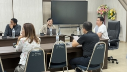 S__21790780.jpg - เทศบาลตำบลสันป่าตองได้เข้าร่วมการประชุมกับบริษัท Bedrock Analytics ได้ให้ความรู้เกี่ยวกับงานสารบรรณอิเล็กทรอนิกส์  | https://www.sanpatong.go.th